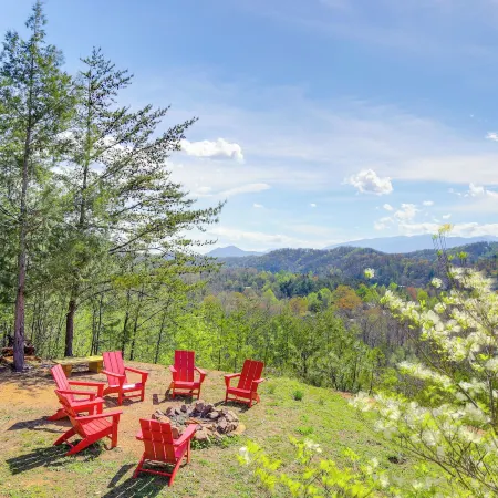 Camp Themed Sevierville Cabin w/ Hot Tub + Teepee!