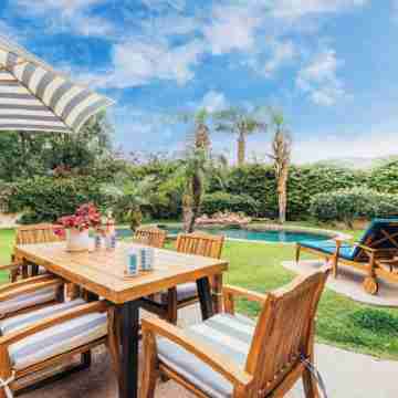 Firefly by AvantStay Spacious Backyard w Pool Hot Tub Fitness & Recreational Facilities