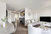 London Gateway Apartment
