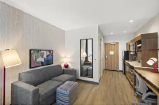 โฮมทู สวีทส์ บาย ฮิลตัน ริเวอร์ไซด์ ดาวน์ทาวน์