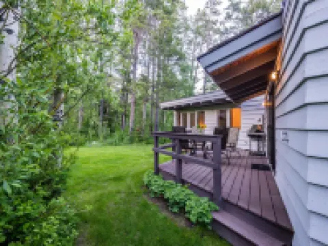 PRIVATE CABIN 10 MINUTES FROM TETON VILLAGE AND GRAND TETON NATIONAL PARK Hotels in Moose Wilson Road