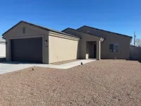 Hot Tub & Garage access!