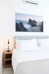 SeaRock Suites Hotel di 