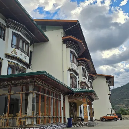 Bhutan Silverpine Resort