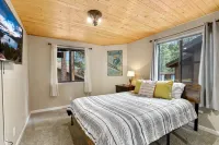 Heavenly Haven - Hot Tub + Seasonal Hoa Pool