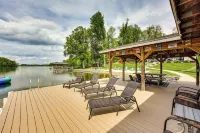 Waterfront Lake Anna Home w/ Dock, Beach & Kayaks! - Parkplatz