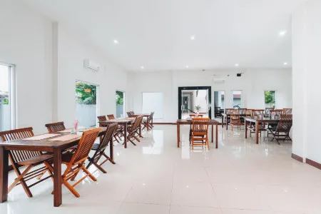 Sapadia Guest House Tamora Отели в г. Делисерданг