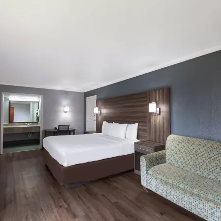 Econo Lodge Austin North Near the Domain Отели рядом с достопримечательностью «Торговый центр The Arboretum»