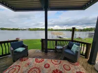 Newly renovated 3 bedroom lakefront home on all-sports Crooked Lake!