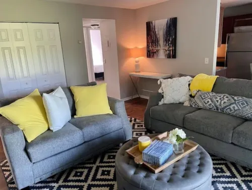 28 North Extended Stay Suites!! pickleball, hot tubs and game room + pool tables