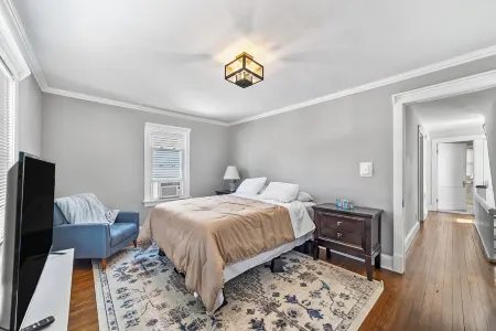 Charming 4-bed 2- Bath Home Close Proximity to Princeton Area and Sesame Place Отели рядом с достопримечательностью «ETS»