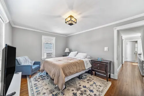 Charming 4-bed 2- Bath Home Close Proximity to Princeton Area and Sesame Place Hotels in Lawrence Township