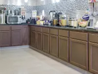 Days Inn by Wyndham Mesquite Rodeo TX - breakfast