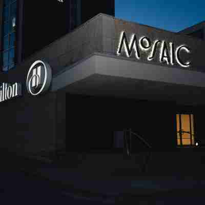 Hilton Toronto Airport Hotel & Suites Hotel Exterior