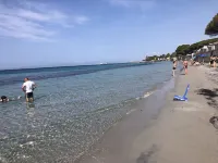 At 50 meters from a crystal clear sea, cozy villa with large garden