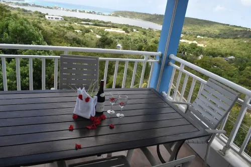 Easy Corner Villas - 2 Bedroom Villas Hotels in Sandy Ground