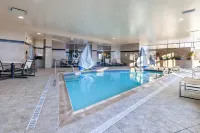 Cambria Hotel Pittsburgh - Downtown - مسبح