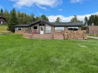 Awesome Log Cabin on the 1st Connecticut Lake!