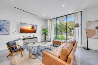 Stunning Tropical Pool House North Miami - New Construction -