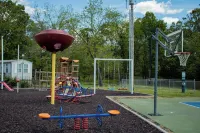 Oakridge Oasis Hotels in Fidelity