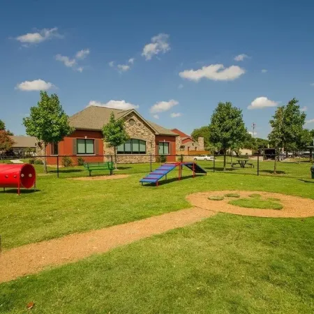 Stylish 1BR + pool Walk to Bars & Bites in the heart of Addison
