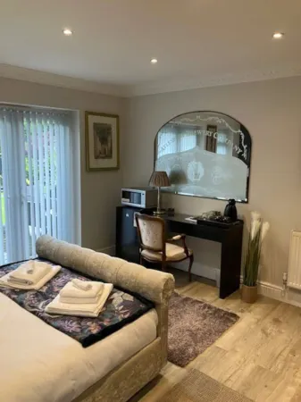 The Palms - Annex Apartment