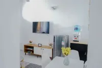 Ebony Home 2 Br Wi-Fi Parking Hot shower