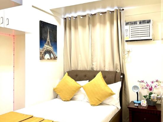Amaia skies condo 1817