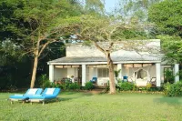 Bright and breezy home from 3 bedoom home right on the beach