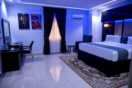 Golden Tulip Crown Prince Hotel, Awka