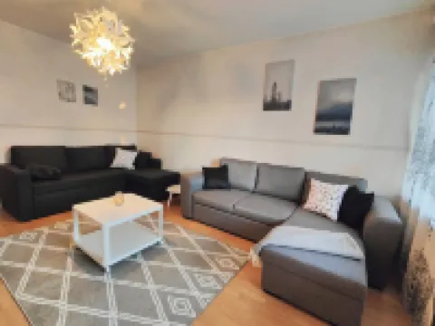 Spacious apartment with balcony and free WiFi