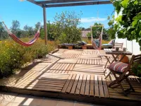 Hilltop farmhouse - nature retreat steps away from scenic trails and the river Hotels in Sao Luis