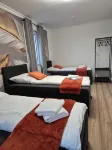 Luxury suite Style and comfort TV-75 inch Large balcony Tenderingssee nearby Hotels in Dinslaken