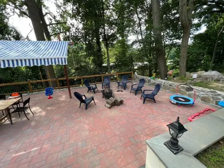 Loft Apartment with full kitchen cozy nook + 2 sofa beds & all modern electronic