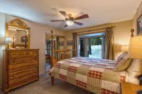 Single Story home in Incline Village w/game room, close to skiing!