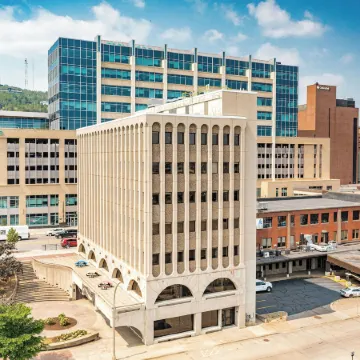 Force on 5th Avenue Hotel