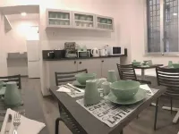 桑吉歐C樓酒店 鄰近曼佐尼的酒店