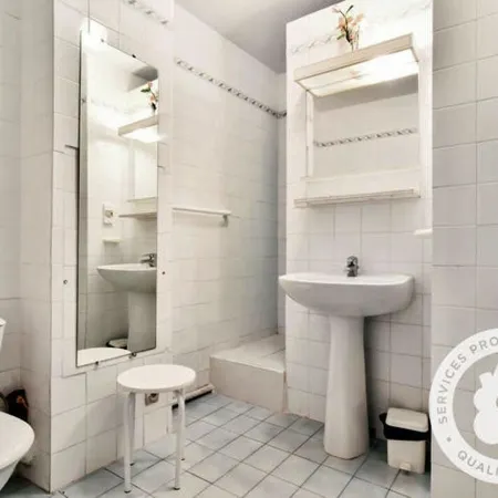 Air-conditioned studio near Les Bonnettes & Monaco beaches