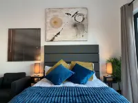 RELAX,REVIVE & RESET and Enjoy the Sounds of the Sea! Heather Auer Art Studio附近的飯店