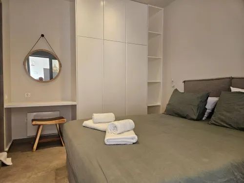 Luxury villa with large terrace, lounge area, pool, jacuzzi + magnificent sea view. Hotel a Paleros