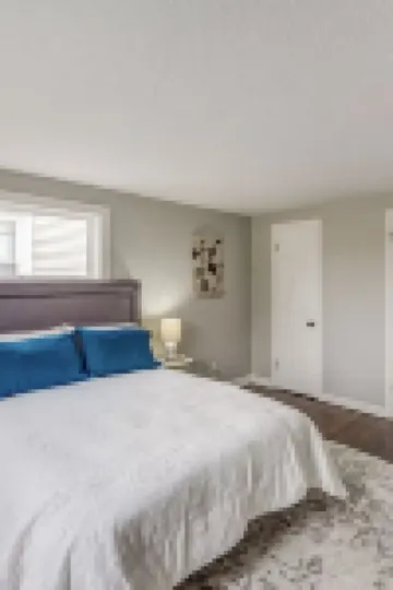 A Concierge VRBO  that provide a full vacation pagué services with  car if need Hotels in Violet Township