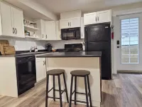 Countryside Haven - King & Queen Bed Hotels in Chilliwack