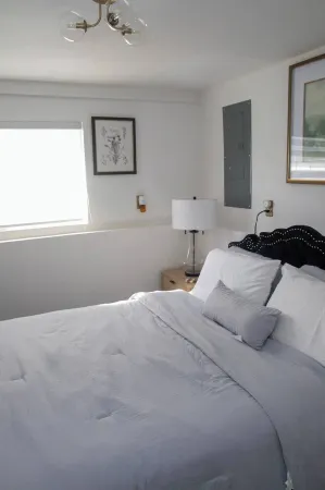 Cozy Studio with Private Entrance.