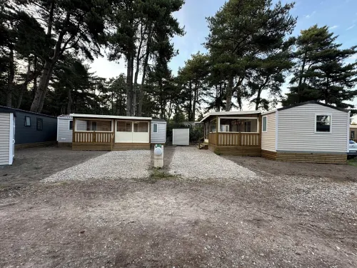 IN QUEND PLAGE LES PINS IN THE HEART OF THE PINES 10 MINUTES WALK FROM THE SEA