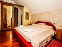Prestigious 70sqm near Milan/Rho fiera/Airport Hotels in Legnano
