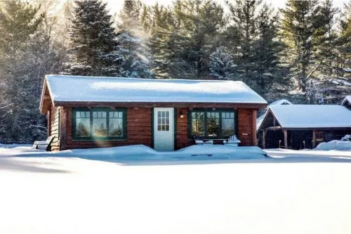 Wildflower Cottage for a Special Vacation STR 200283