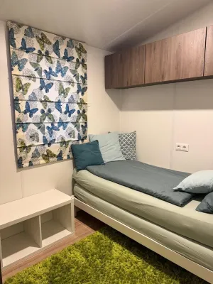 Comfortable mobile home with large terrace and private parking space. Hotels in Mitwitz