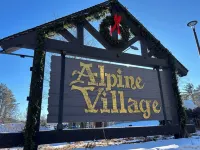 Fantastic pet friendly townhome - many nearby attractions in North Woodstock NH