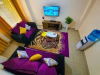 Lovely One Bedroom With Free Parking on Premise