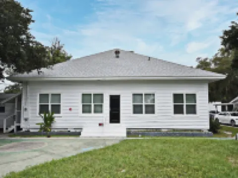 Chic Studio Apartment in Near Downtown Winter Garden Hotels in Winter Garden